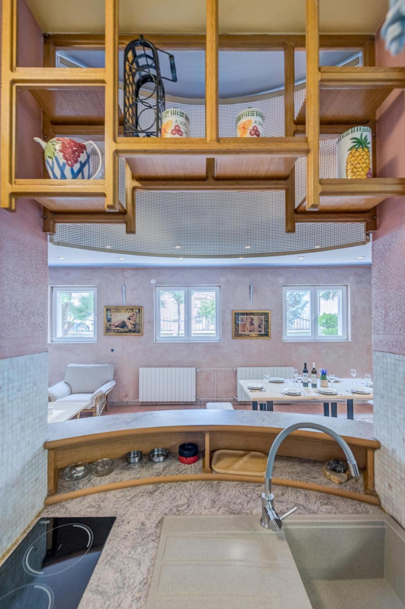 Blue Dolphin Apartment - Private Indoor Pool, Jacuzzi, Garden Split Exterior photo